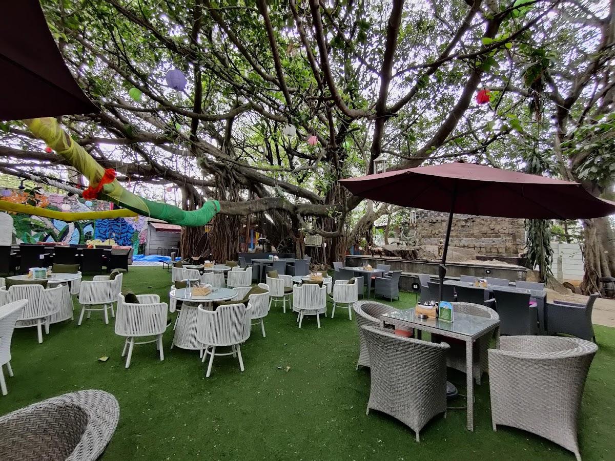 PEBBLE The Jungle Lounge photo 6