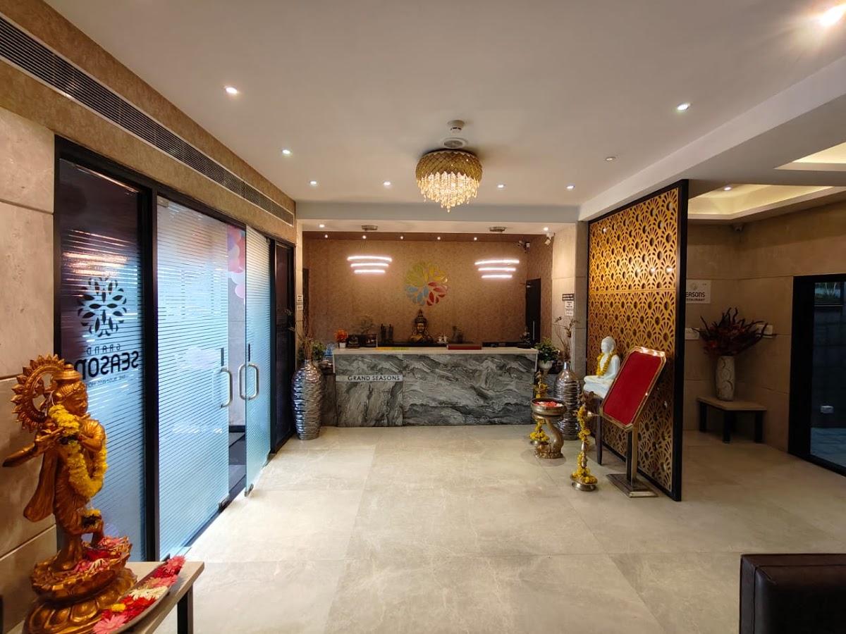 Grand Seasons - Banquet Hall photo 3