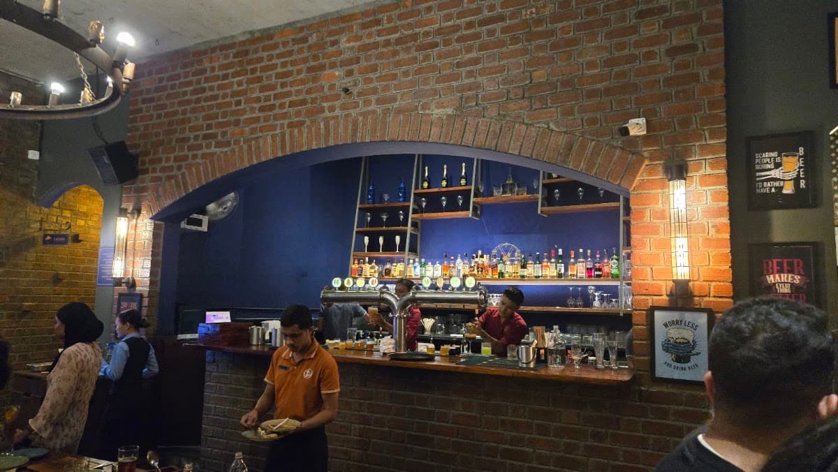 The Bier Library photo 2